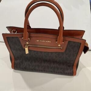 Selma Large Zip Brown Monogram Logo / Gold Hardware Satchel